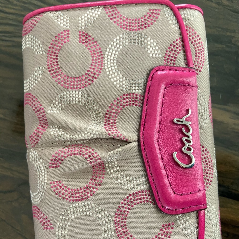 Coach wallet